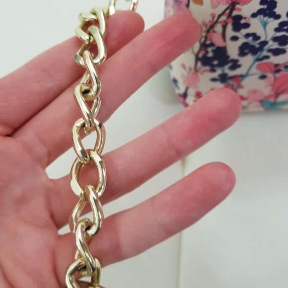 Steve Madden Floral Shoulder Bag with Gold-Tone hardware - Picture 8 of 14